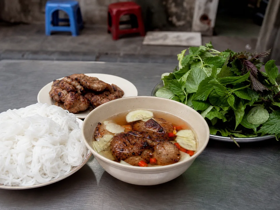 Năm món street food khó bỏ qua ở Hà Nội